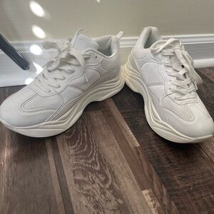 Women's White Sneakers